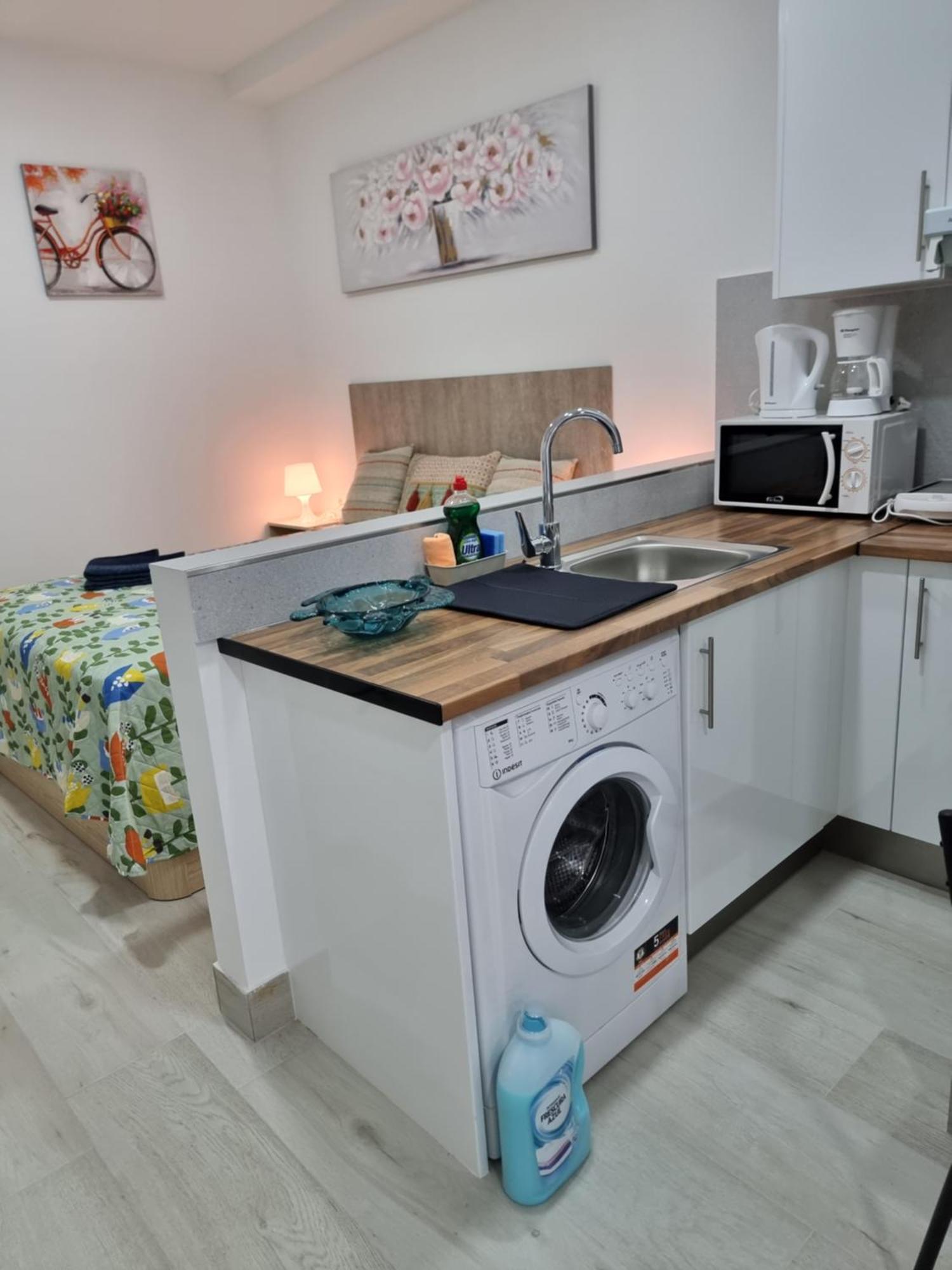 Apartamentos Zanca City Center Free Luggage Storage Málaga Eksteriør bilde