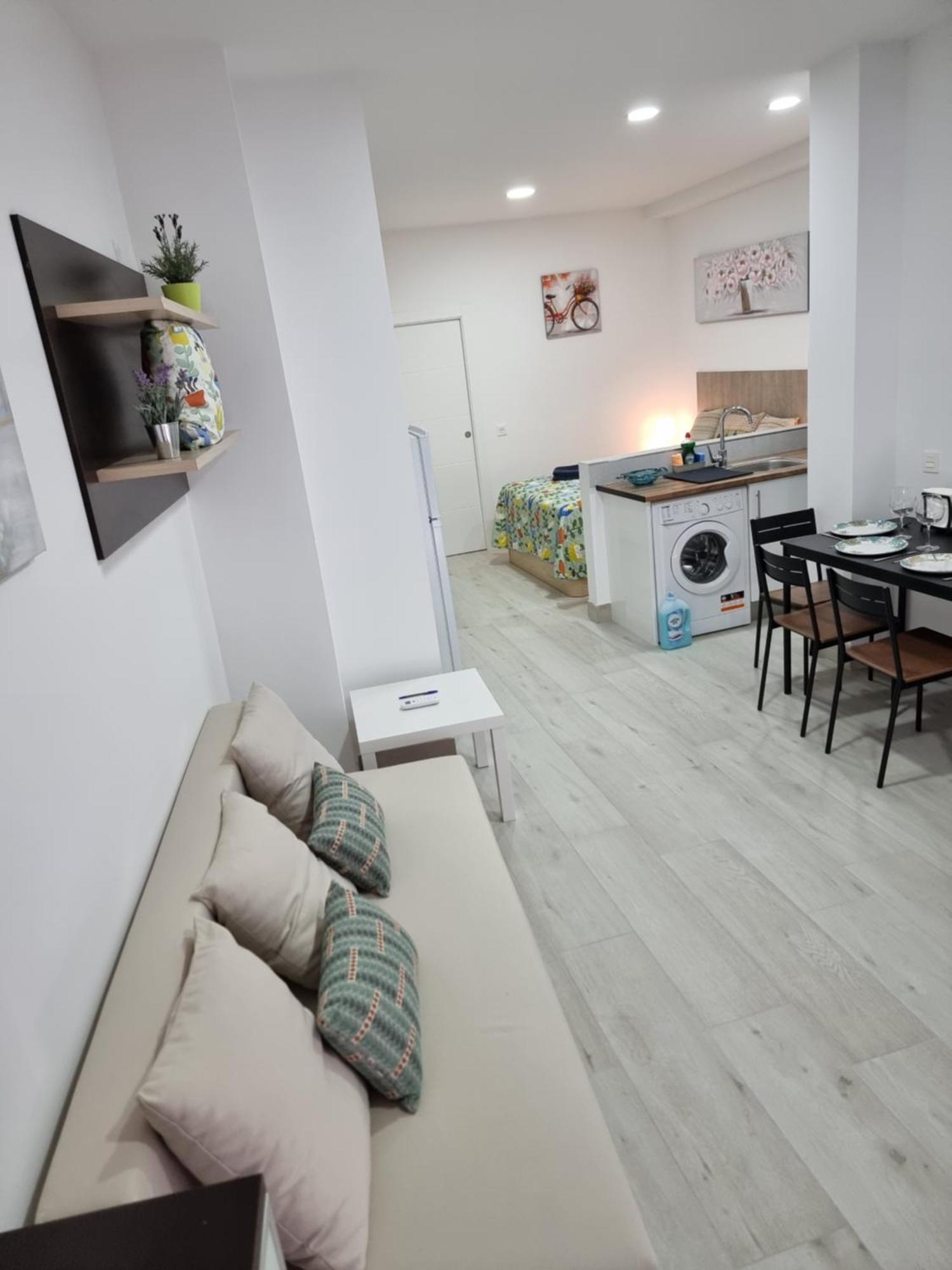 Apartamentos Zanca City Center Free Luggage Storage Málaga Eksteriør bilde