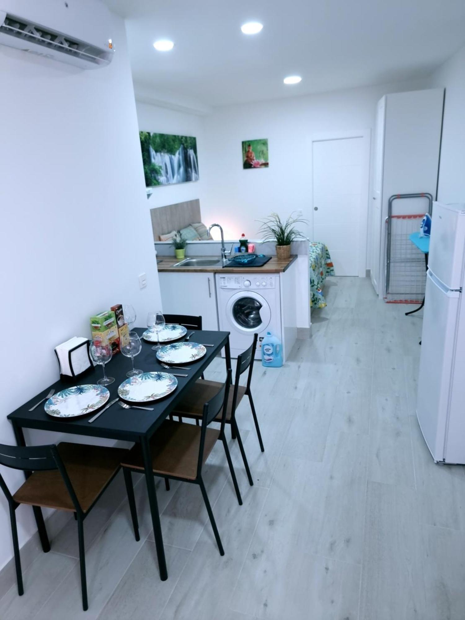 Apartamentos Zanca City Center Free Luggage Storage Málaga Eksteriør bilde